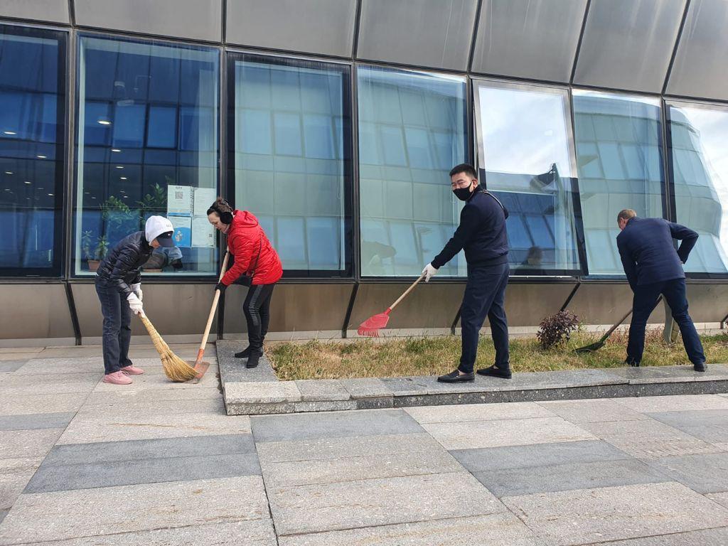 QazExpoCongress National Company took part in the citywide cleanup