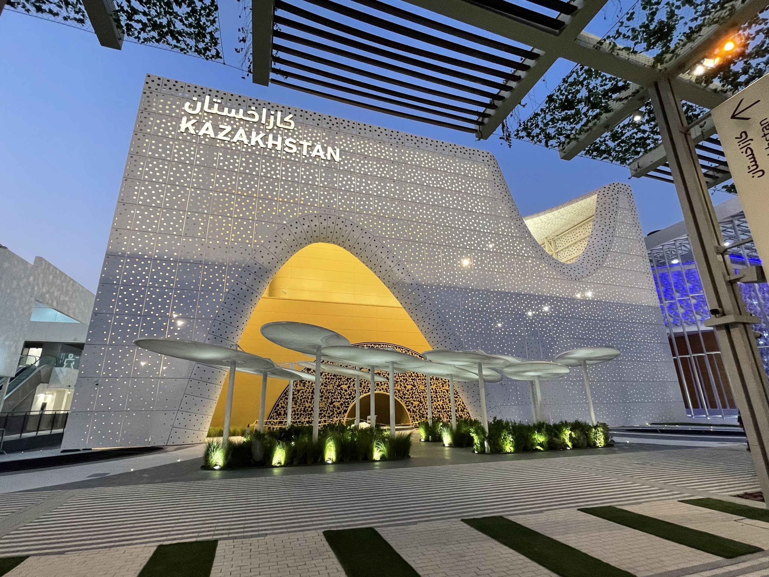 Более 200 тысяч человек посетили павильон Казахстана с момента открытия выставки ЭКСПО-2020 в Дубай