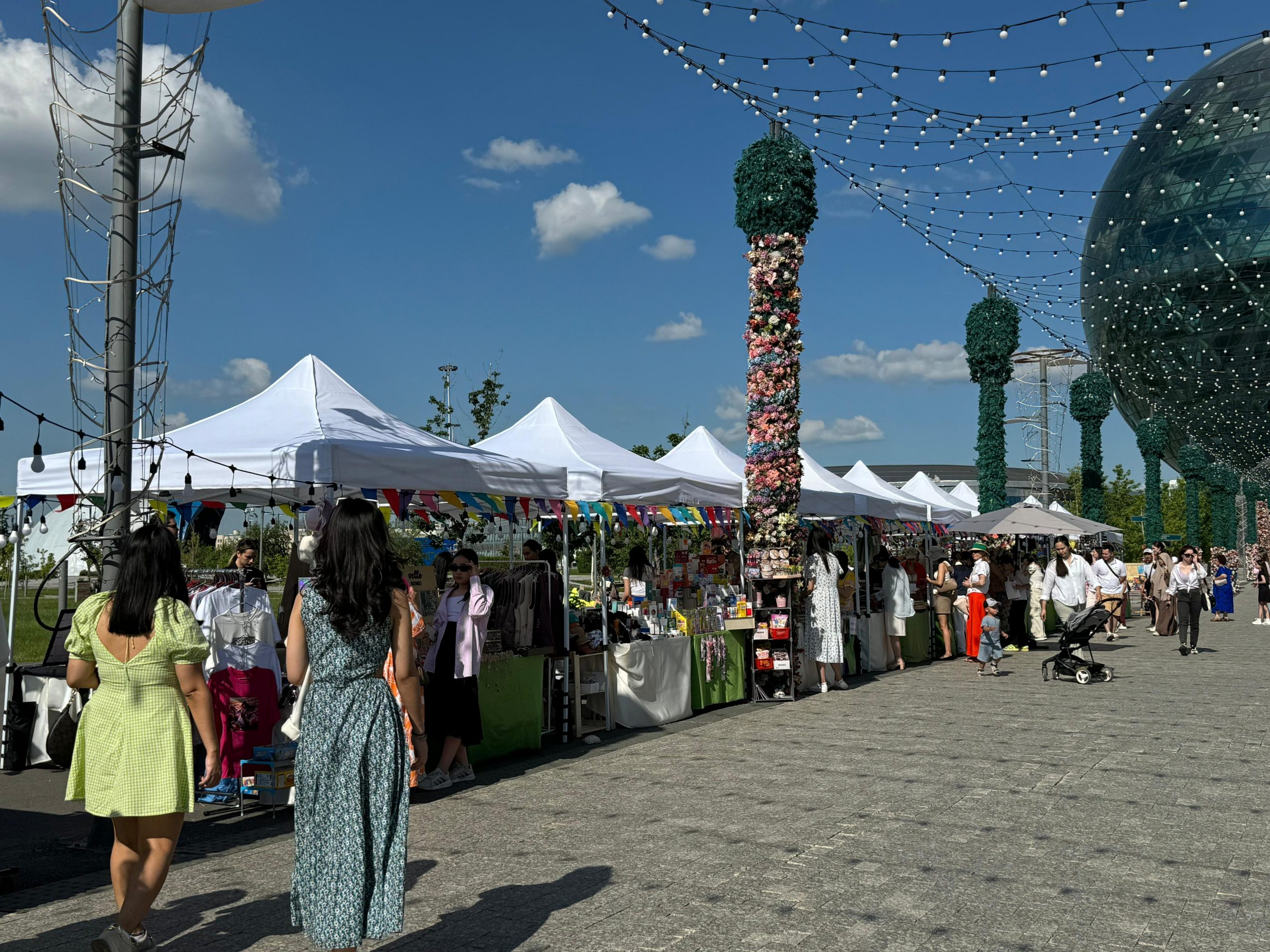 На территории делового комплекса EXPO открылась ярмарка Garage Fest