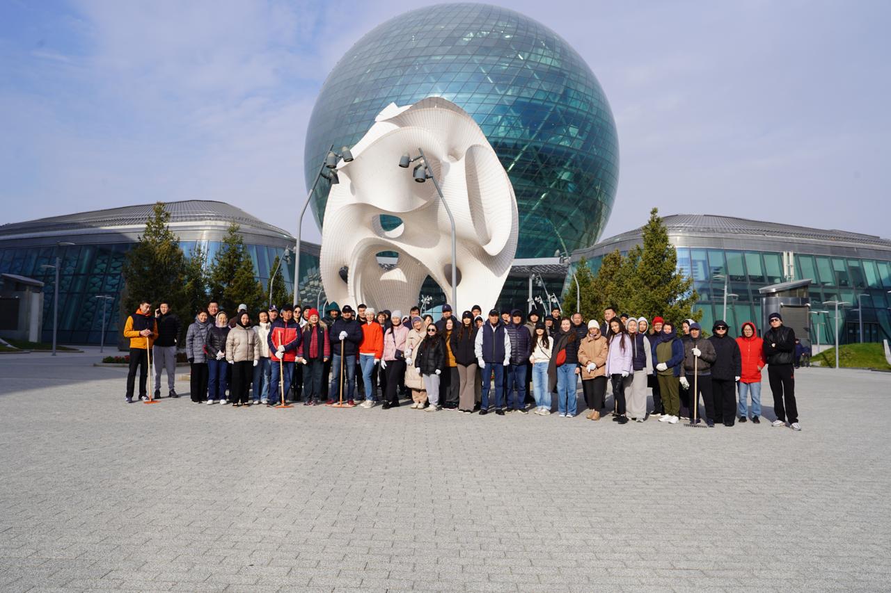 «Таза Қазақстан»: EXPO іскерлік кешенінің аумағында 400-ден астам ағаш отырғызылды