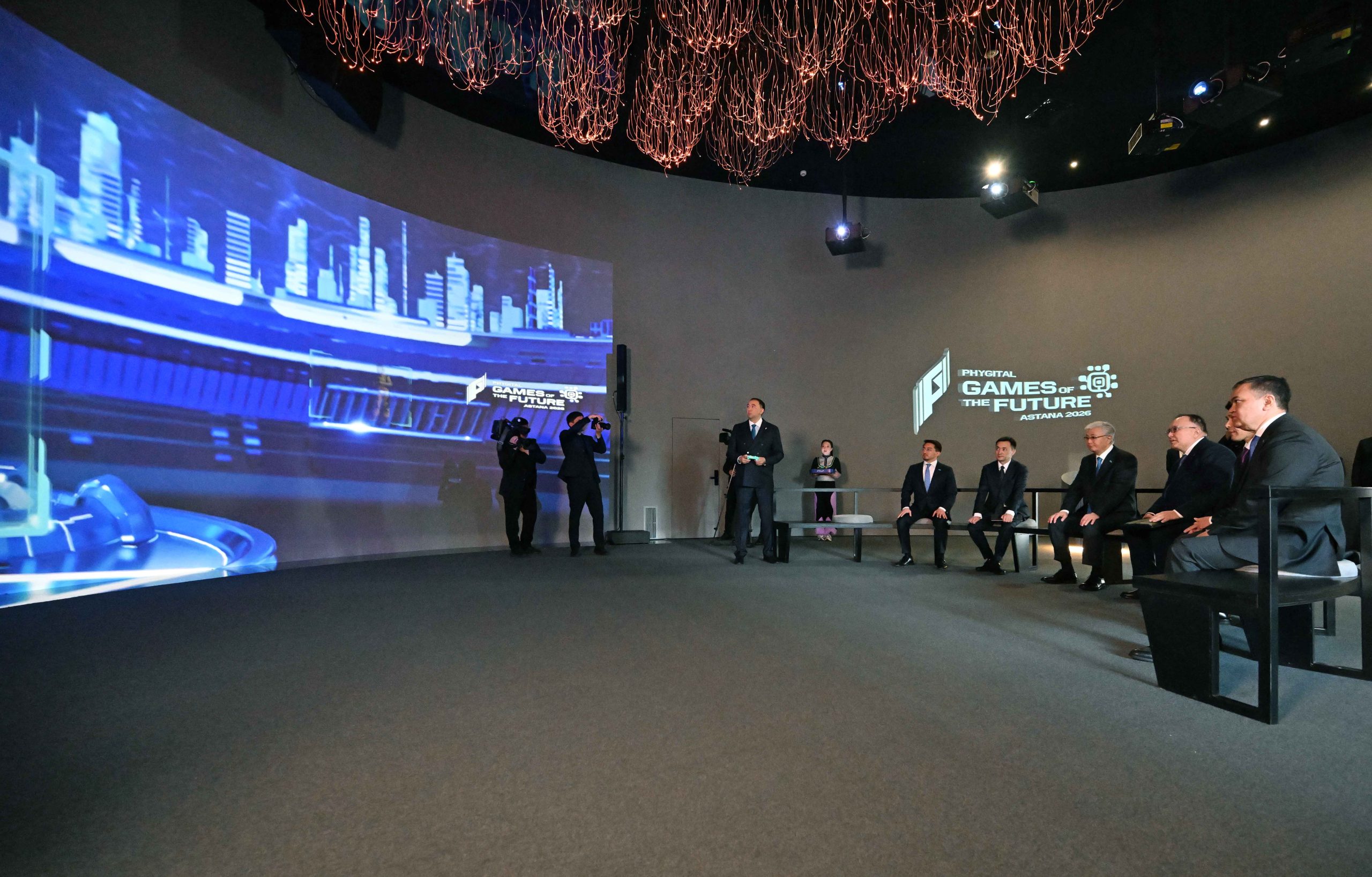 Мемлекет басшысы Alem.ai халықаралық жасанды интеллект орталығына барды